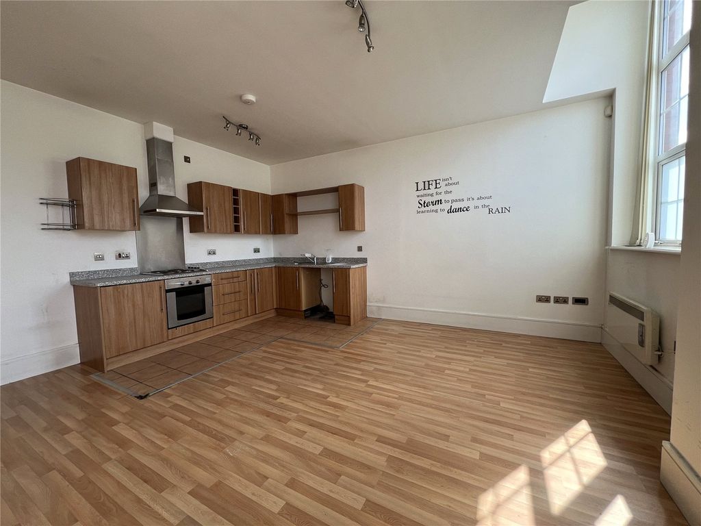 Property photo 2 of 15 Picture No. 03