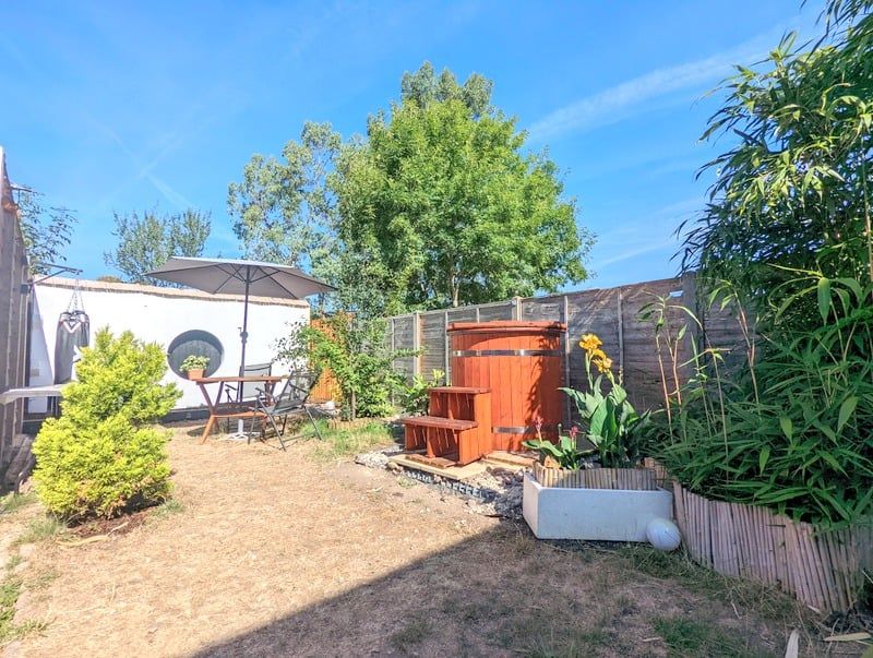 Property photo 3 of 11