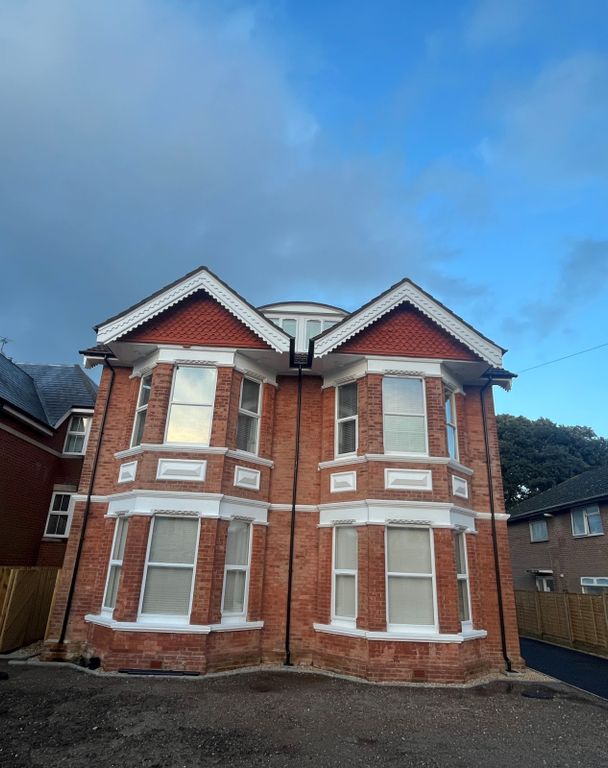 Property photo 1 of 6 1 Bed Studio To Rent Southbourne Road, Bournemouth Bh6
