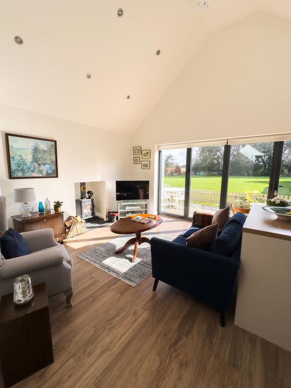 Property photo 3 of 27