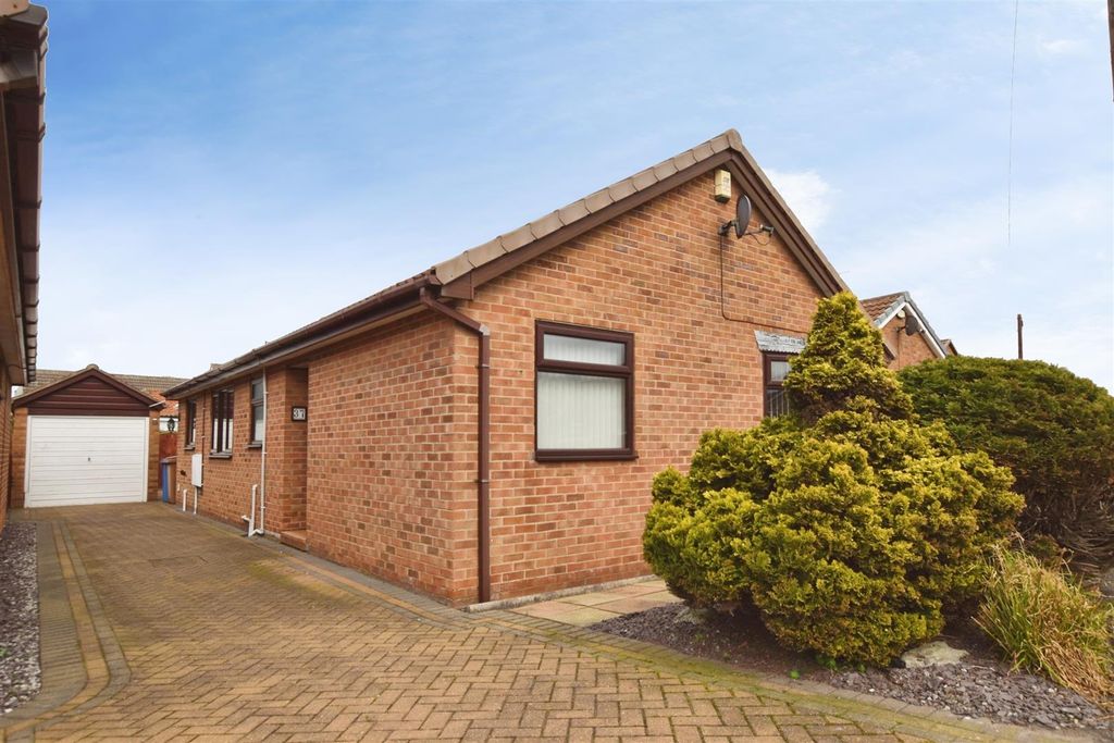 Property photo 1 of 17 A7E38Fa3-Front 20Side.Jpg