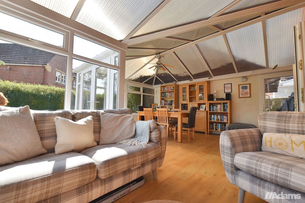 Property photo 3 of 40