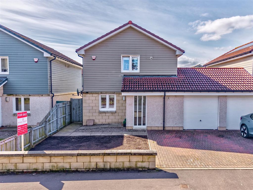 Property photo 1 of 30 304 Old Glamis Road Dundee-29.Jpg