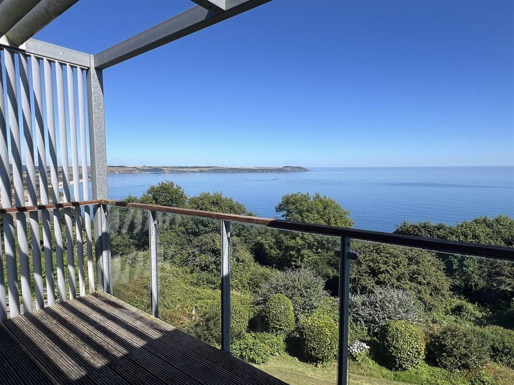 Additional image 10 of 2 bed flat for saleSea Road, Carlyon Bay, Carlyon Bay PL25