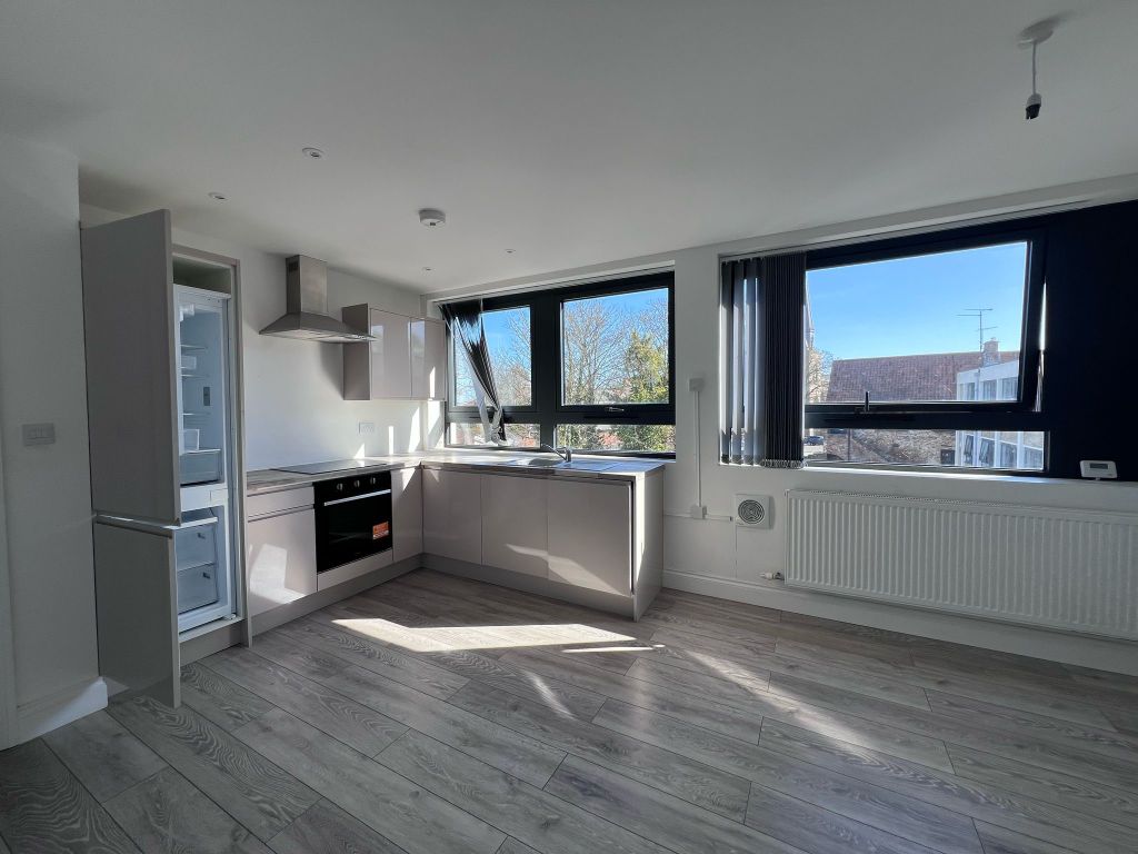 Property photo 2 of 5 Kitchen