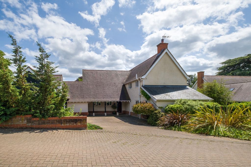 Property photo 2 of 36 1440Px_1 The Cedars-2