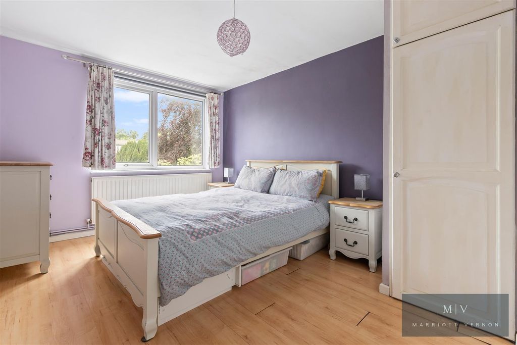 Property photo 3 of 18 Gibson House F5 MV-11.Jpg