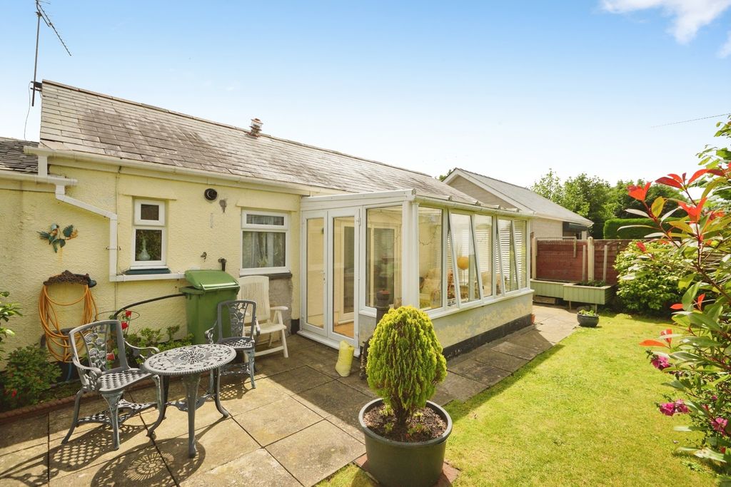 Property photo 1 of 18 Pbox-Img.Jpg