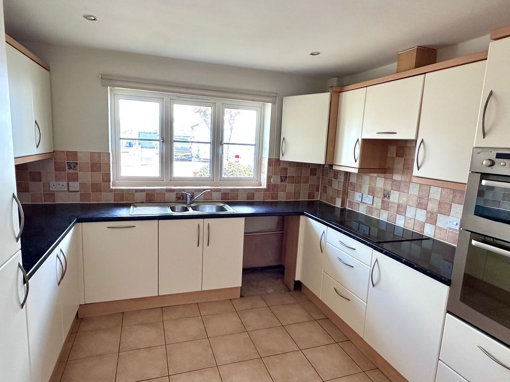 Property photo 3 of 17 Photo 15