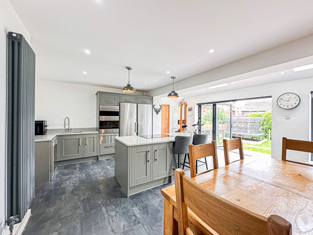 Property photo 2 of 28 Photo 10