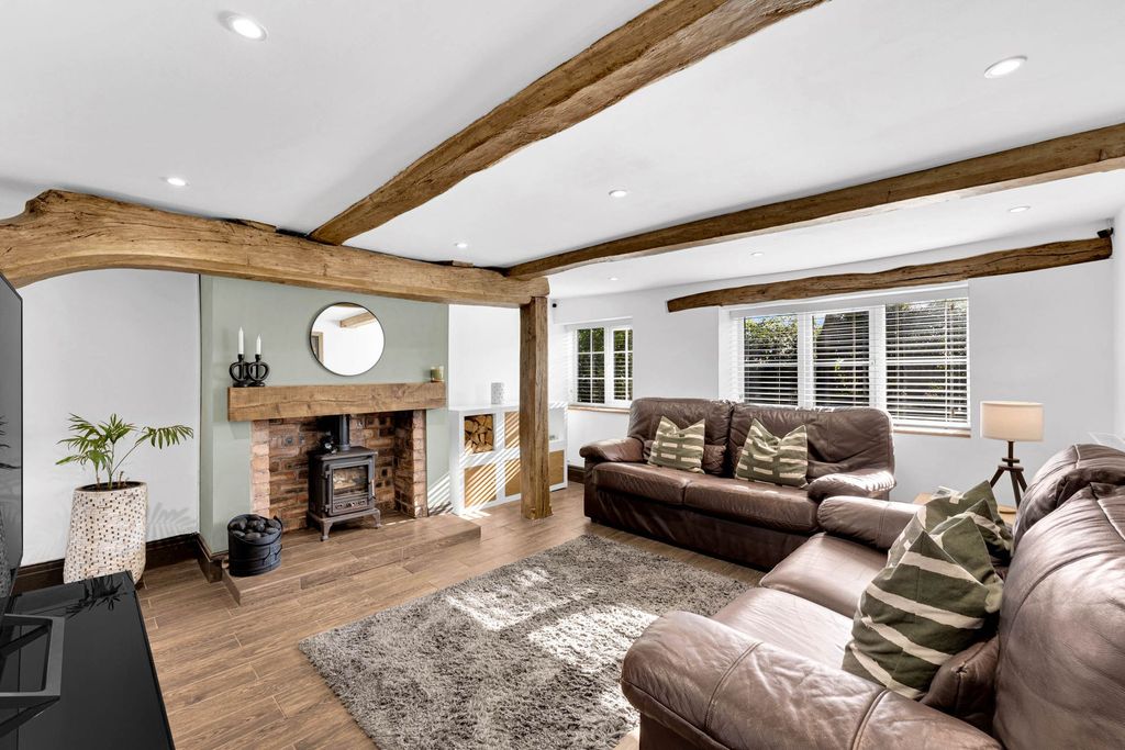 Property photo 3 of 43