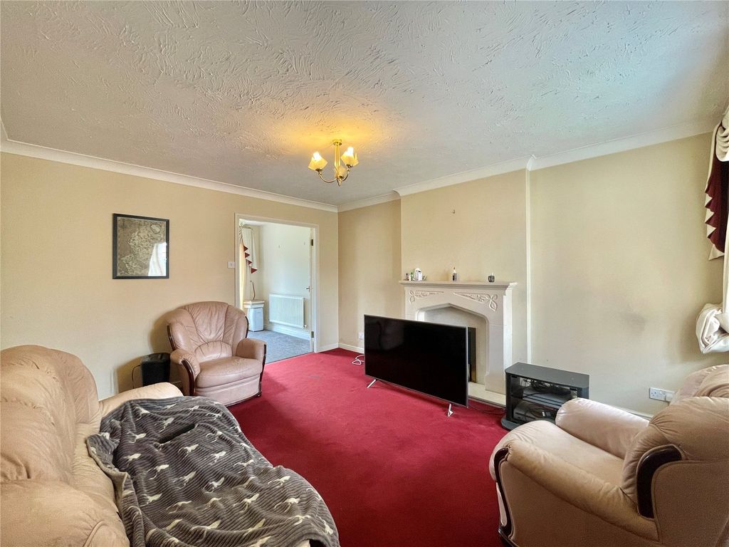 Property photo 2 of 18 Picture No. 10