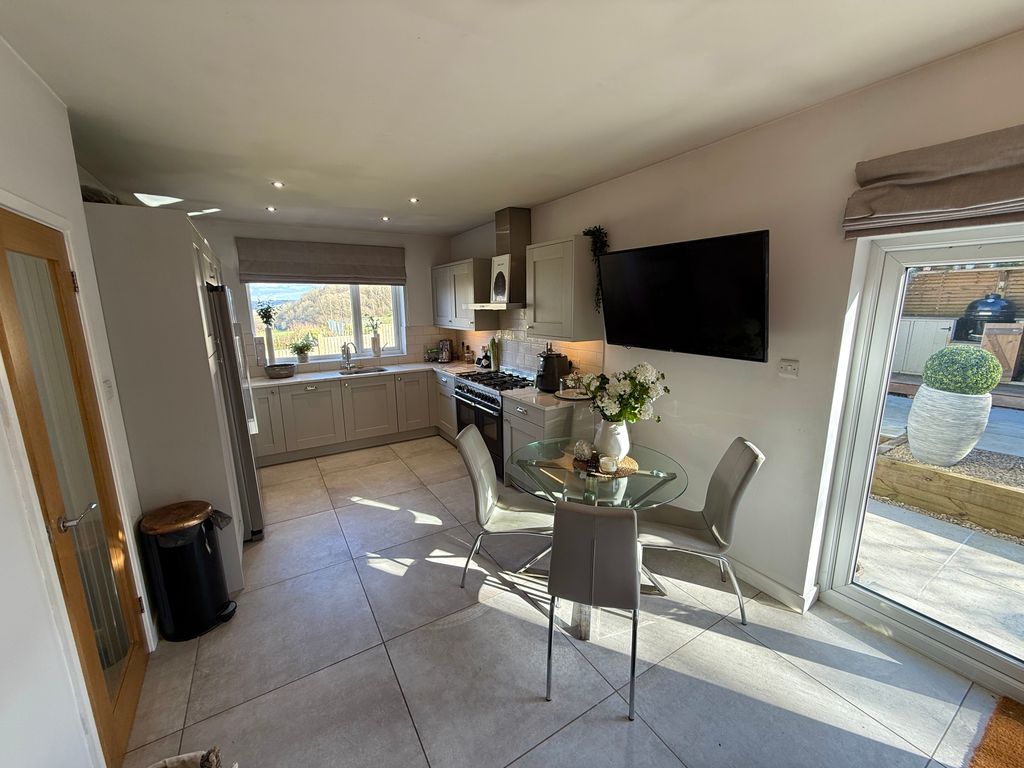 Property photo 1 of 53