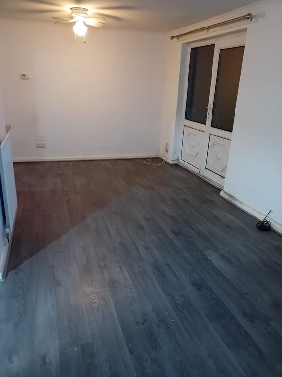 Property photo 2 of 10 4d46715E-4B2B-47c1-836F-954c1Bc73699