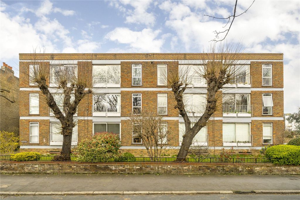 Property photo 1 of 8 Picture No. 12