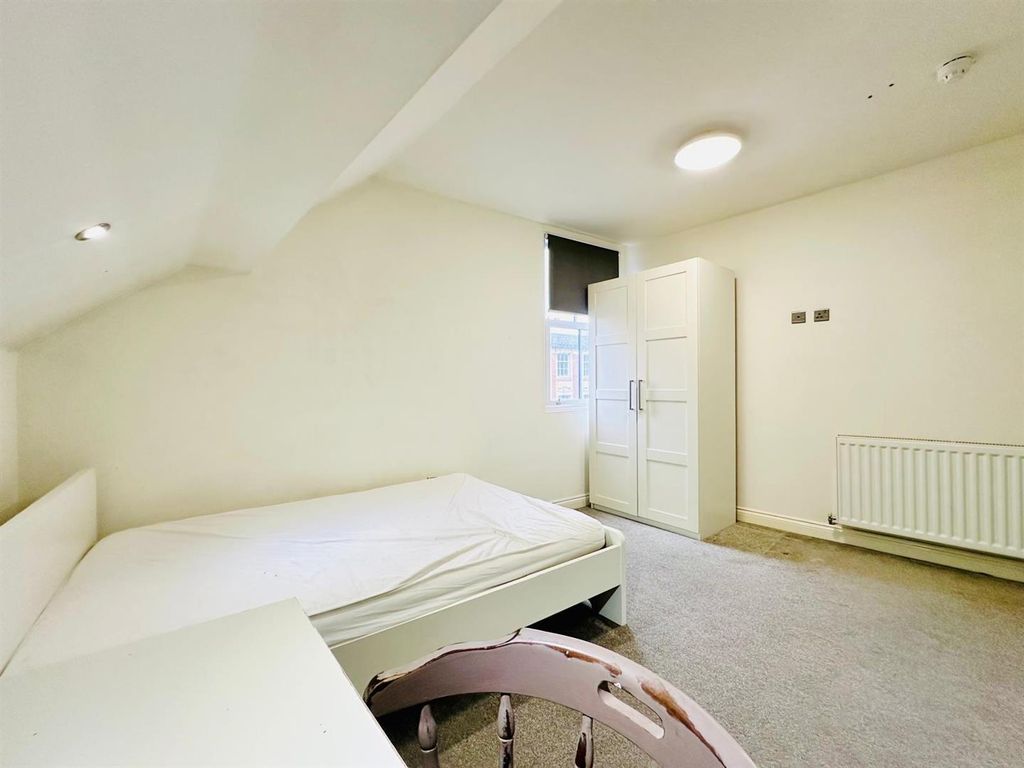 Property photo 2 of 10 Whatsapp Image 2024-10-07 At 09.52.59.Jpeg