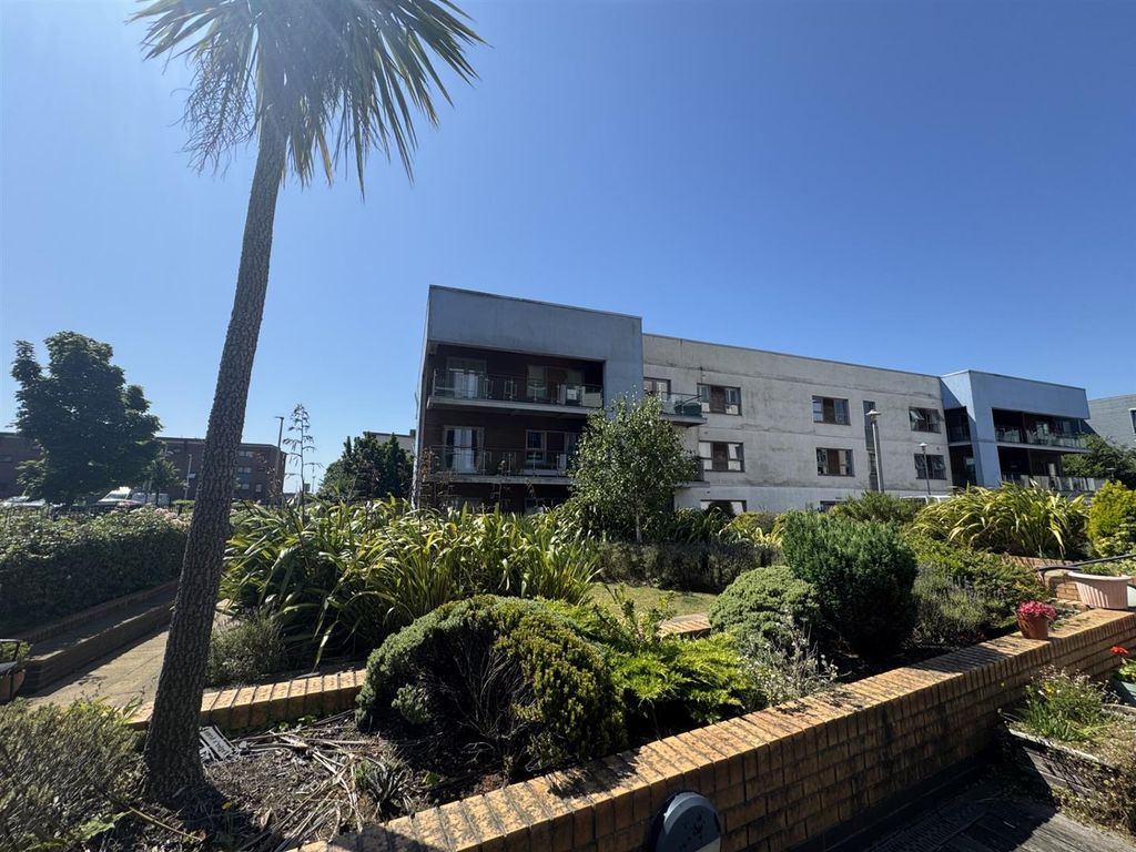 Property photo 1 of 10 Thumbnail_Img_2344.Jpg