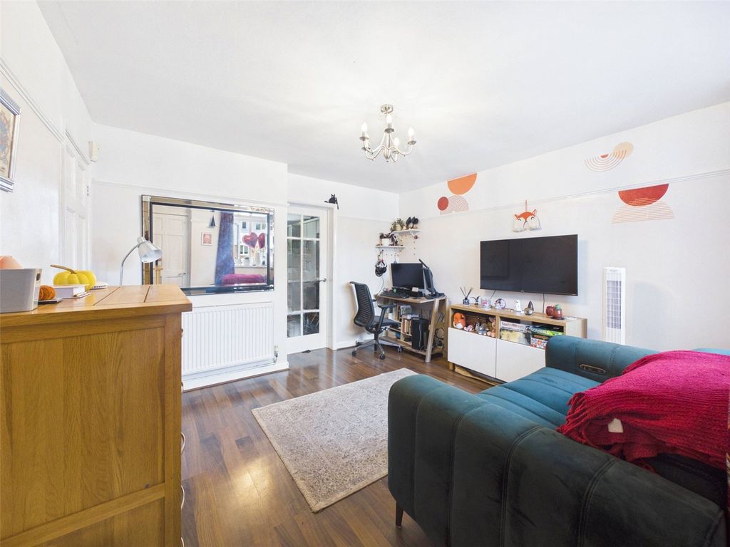 Property photo 3 of 10 Picture No. 36