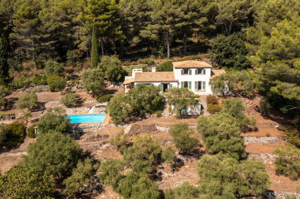 Property photo 1 of 23