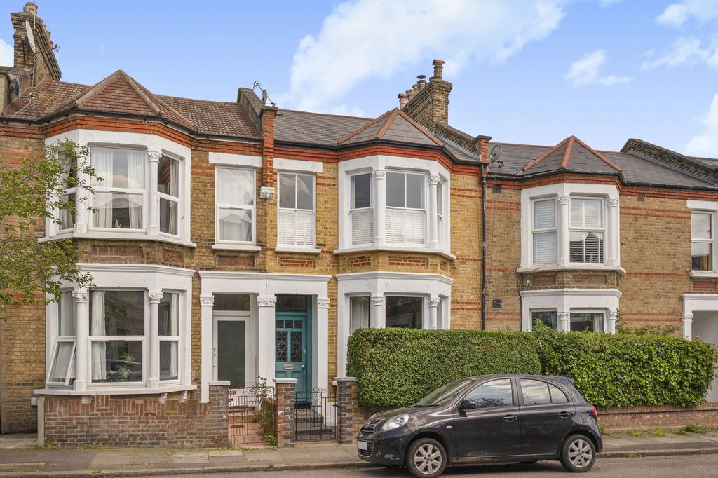 Property photo 2 of 16