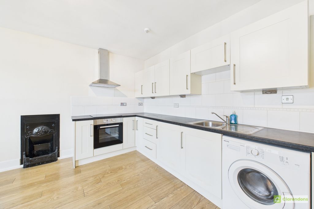 Property photo 3 of 6 Cam02528G0-Pr0417-Still003