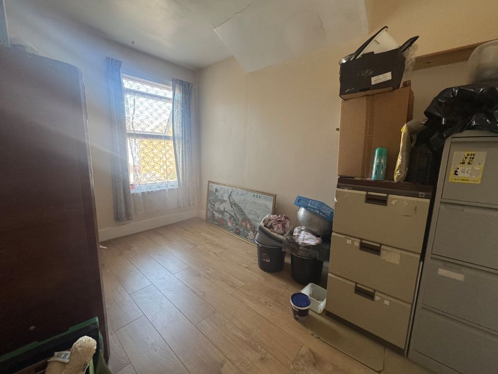 Property photo 3 of 4 Picture No. 09