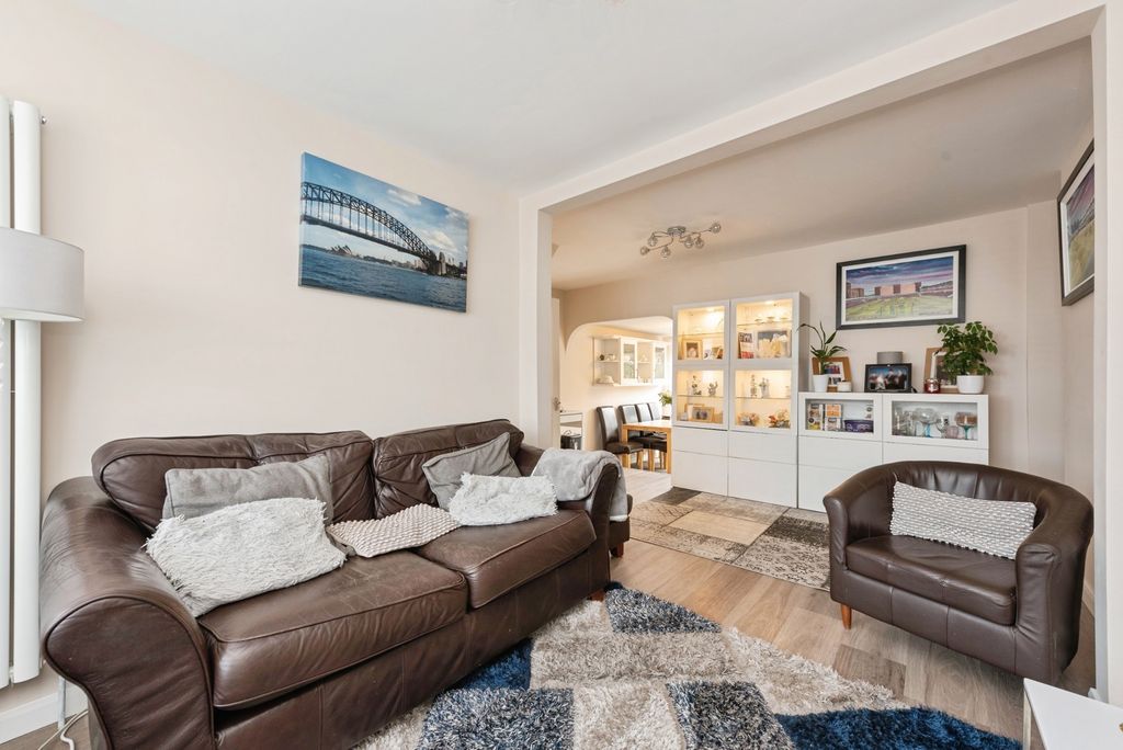 Property photo 2 of 17 Living Room