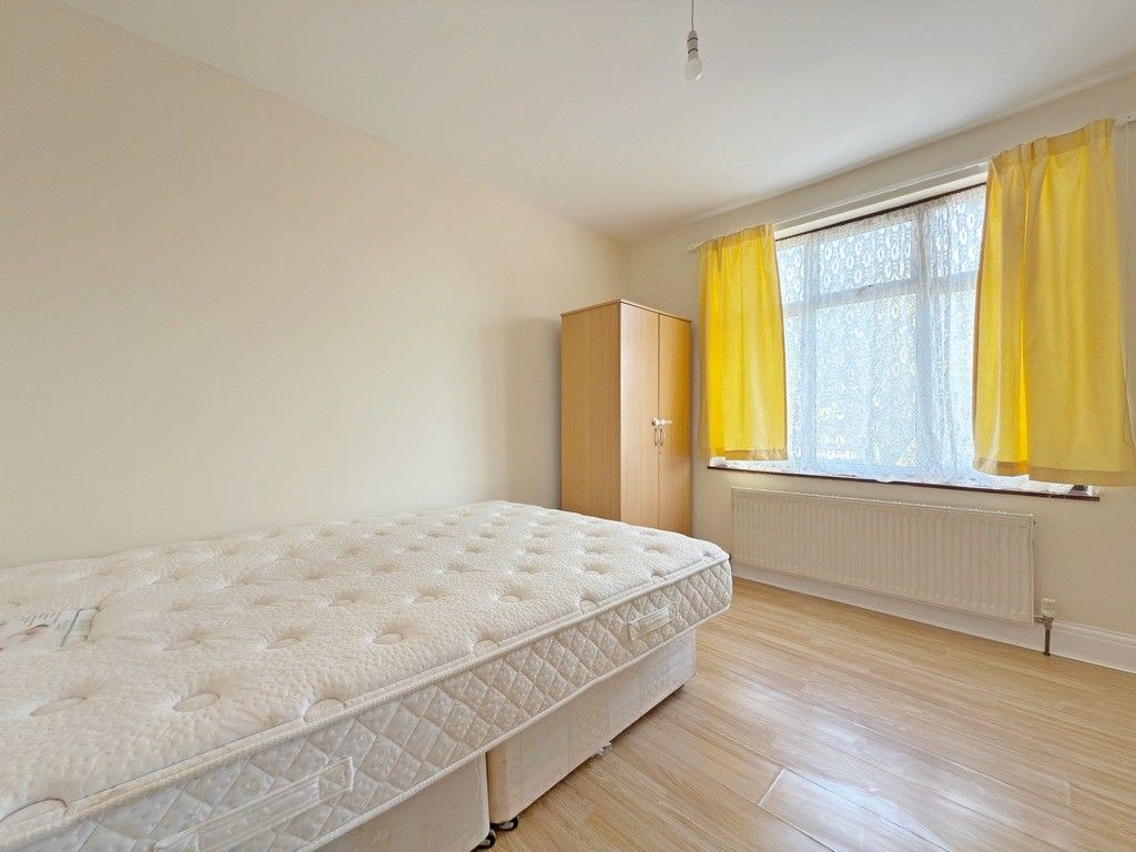 Property photo 2 of 5 Gallery