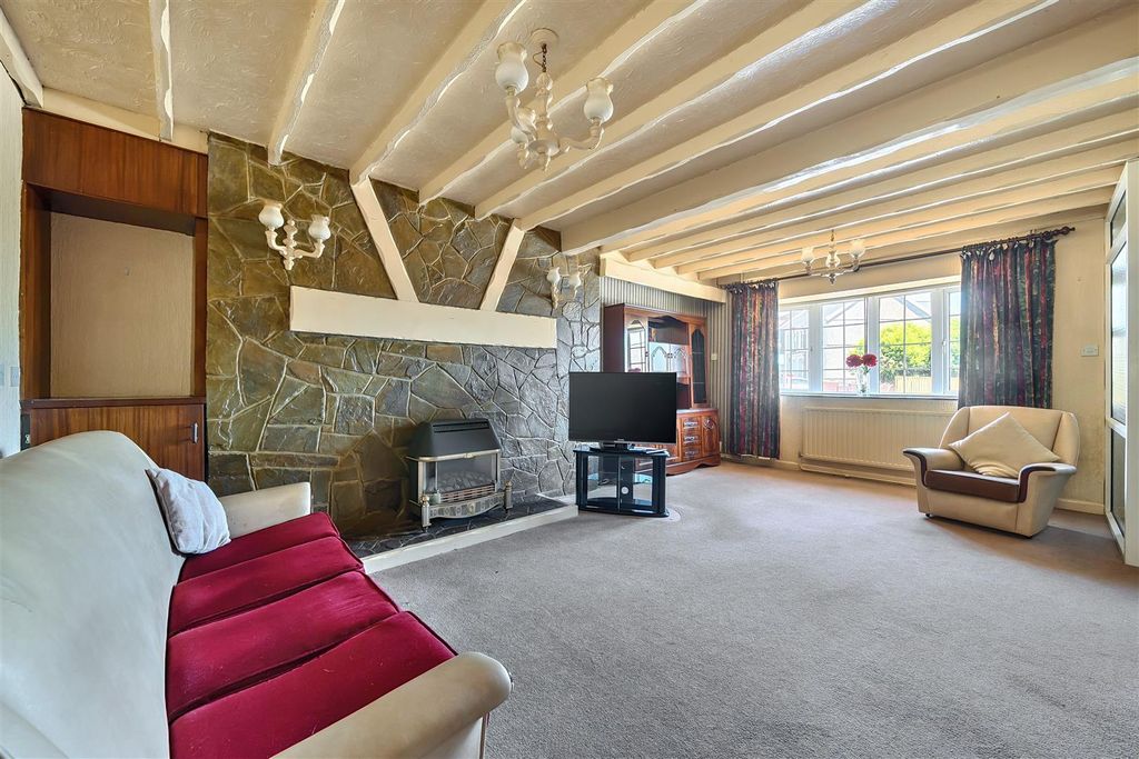 Property photo 3 of 25 1318315-15-687004c0192B5-15.Jpg