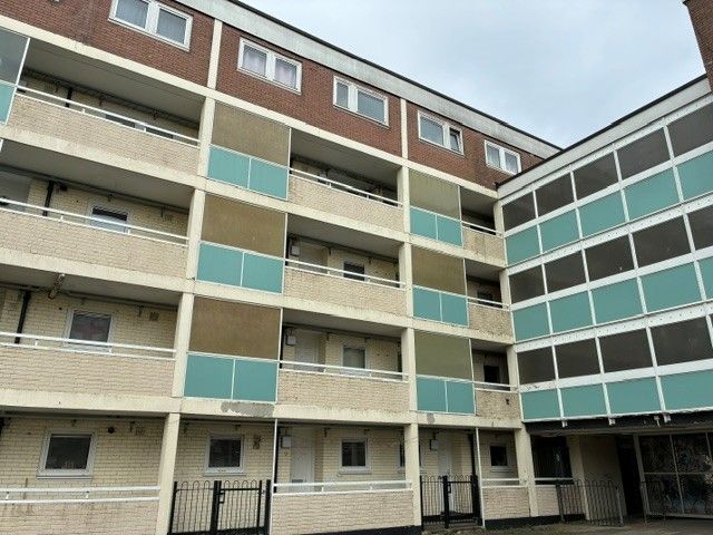 Property photo 1 of 12