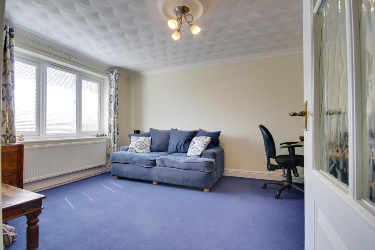 Property photo 2 of 23