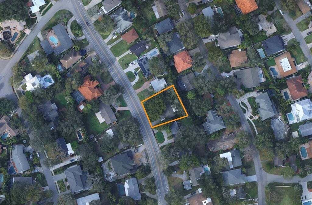 Property photo 1 of 3