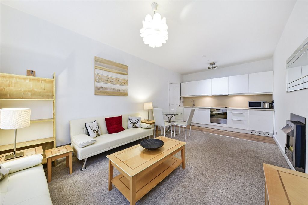 Property photo 1 of 10 Picture No. 04