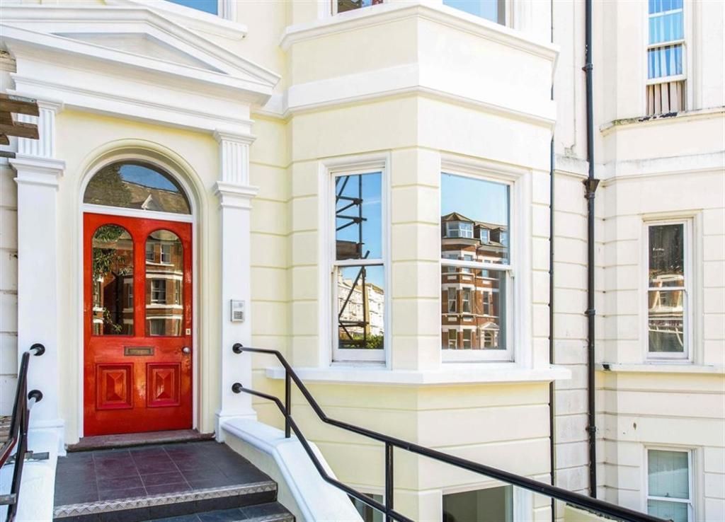 Property photo 1 of 9