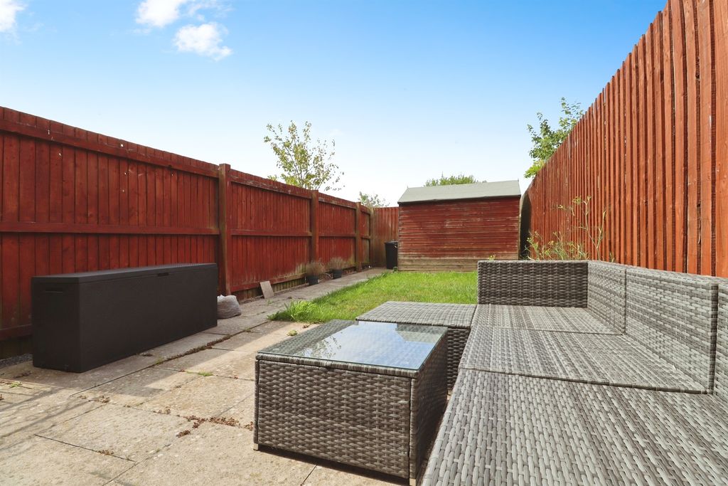 Property photo 2 of 13