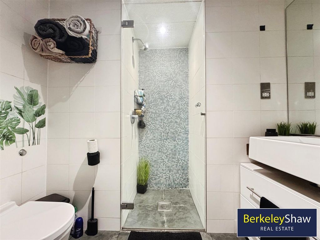 Property photo 3 of 10 Beetham Tower