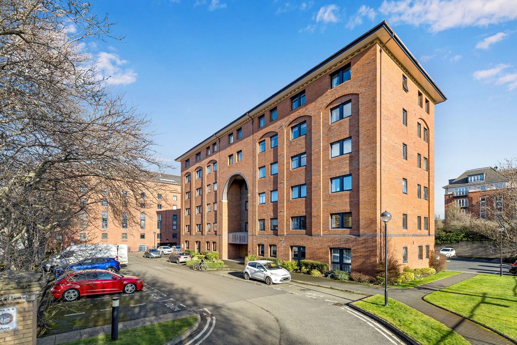 Property photo 2 of 15 Property Image 2