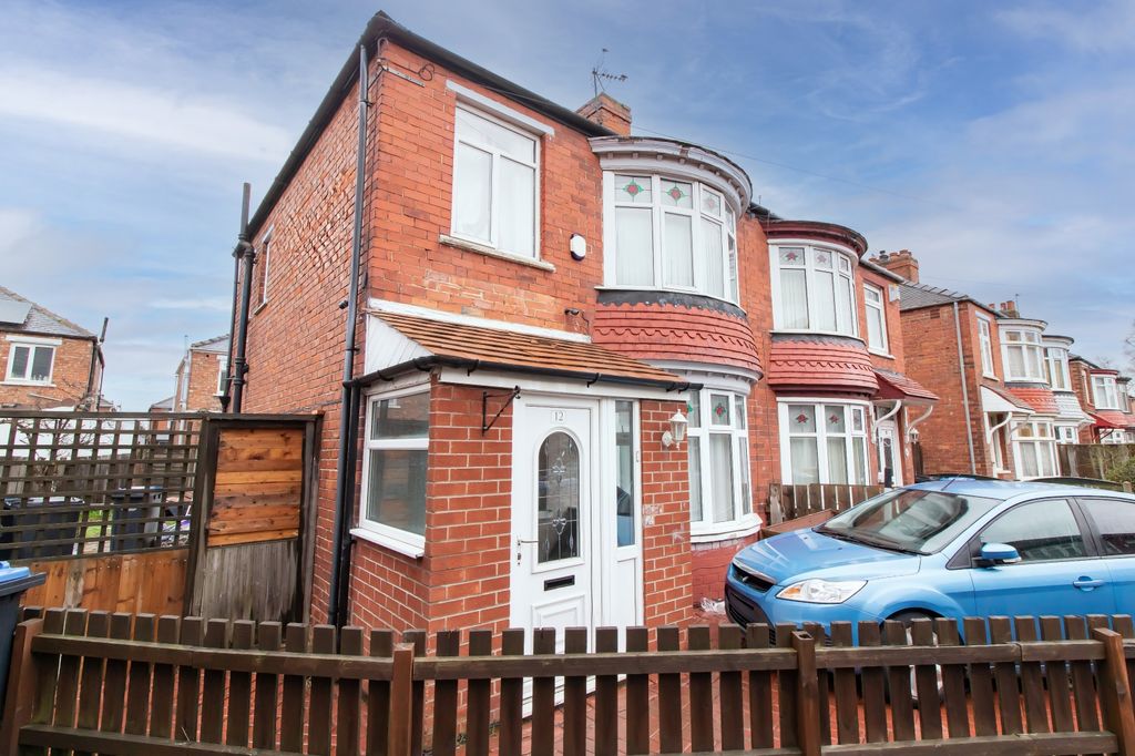 Property photo 1 of 11 Front View