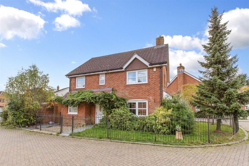 Property photo 2 of 19