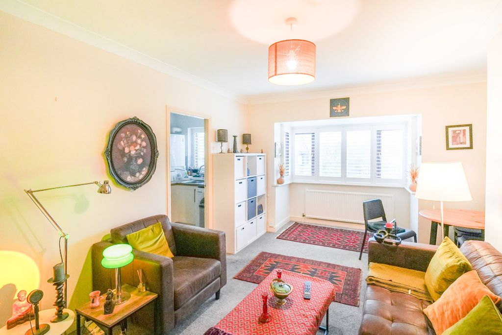 Property photo 2 of 17