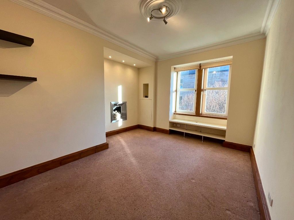 Property photo 3 of 10 Photo 3