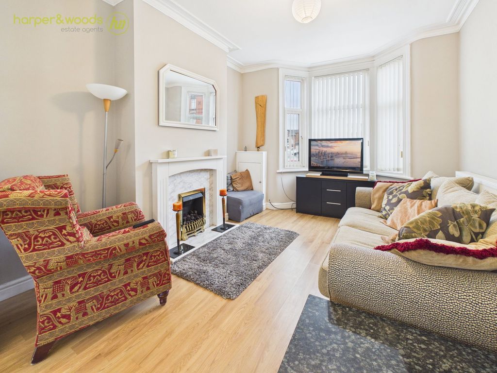 Property photo 2 of 26