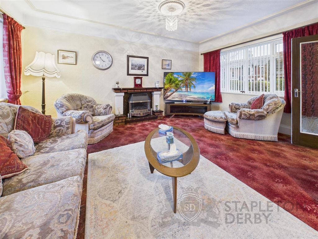 Property photo 3 of 32 Cam04709G0-Pr0302-Still014.Jpg