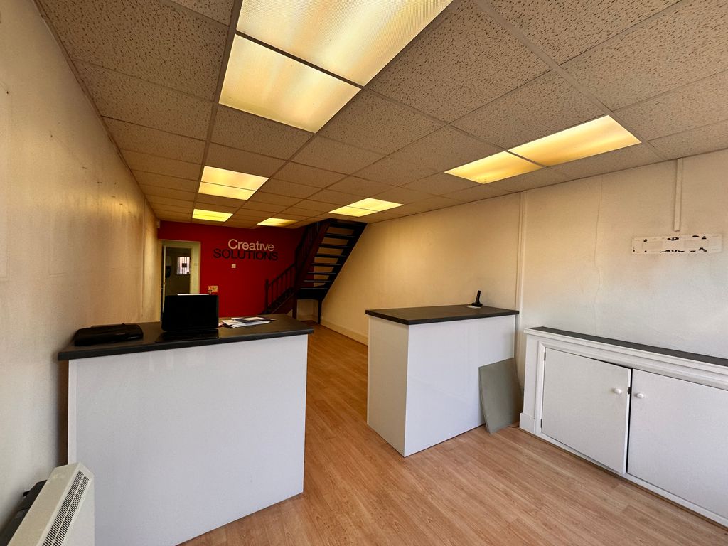 Property photo 3 of 5