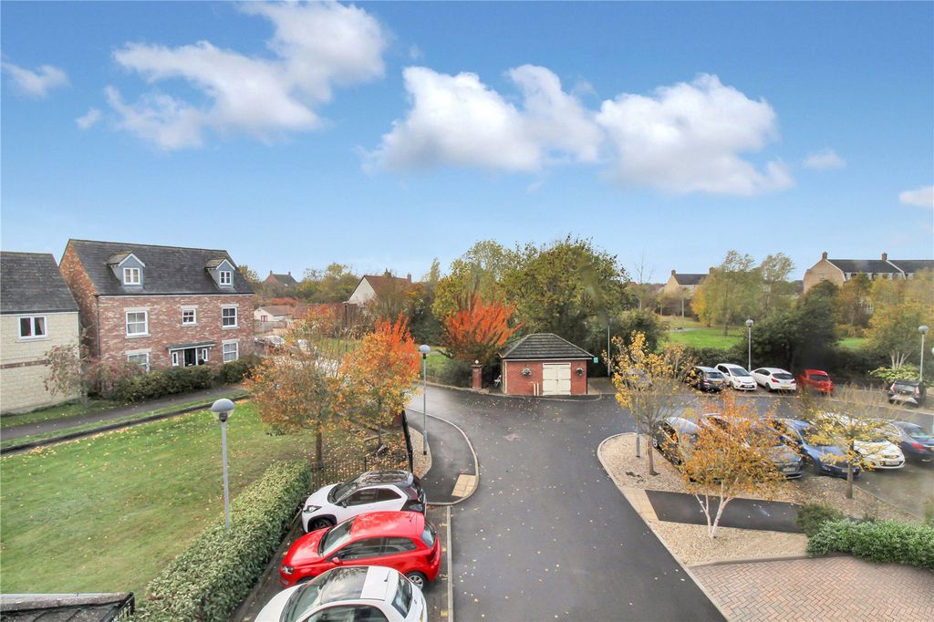 Property photo 3 of 17 Picture No. 09