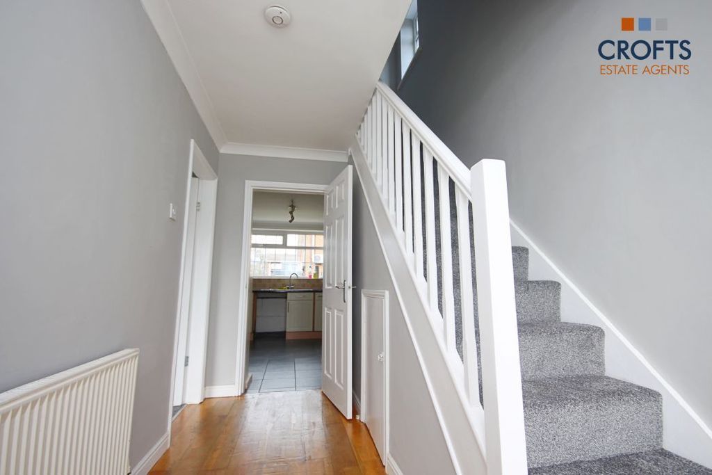 Property photo 2 of 12 Hallway