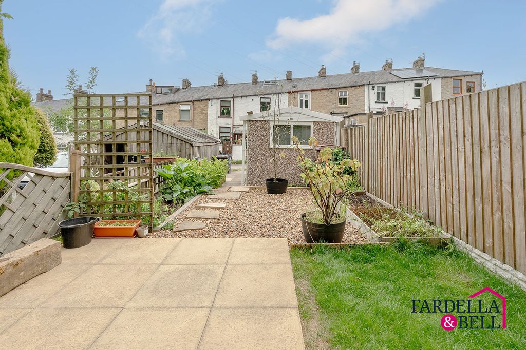 Property photo 3 of 18