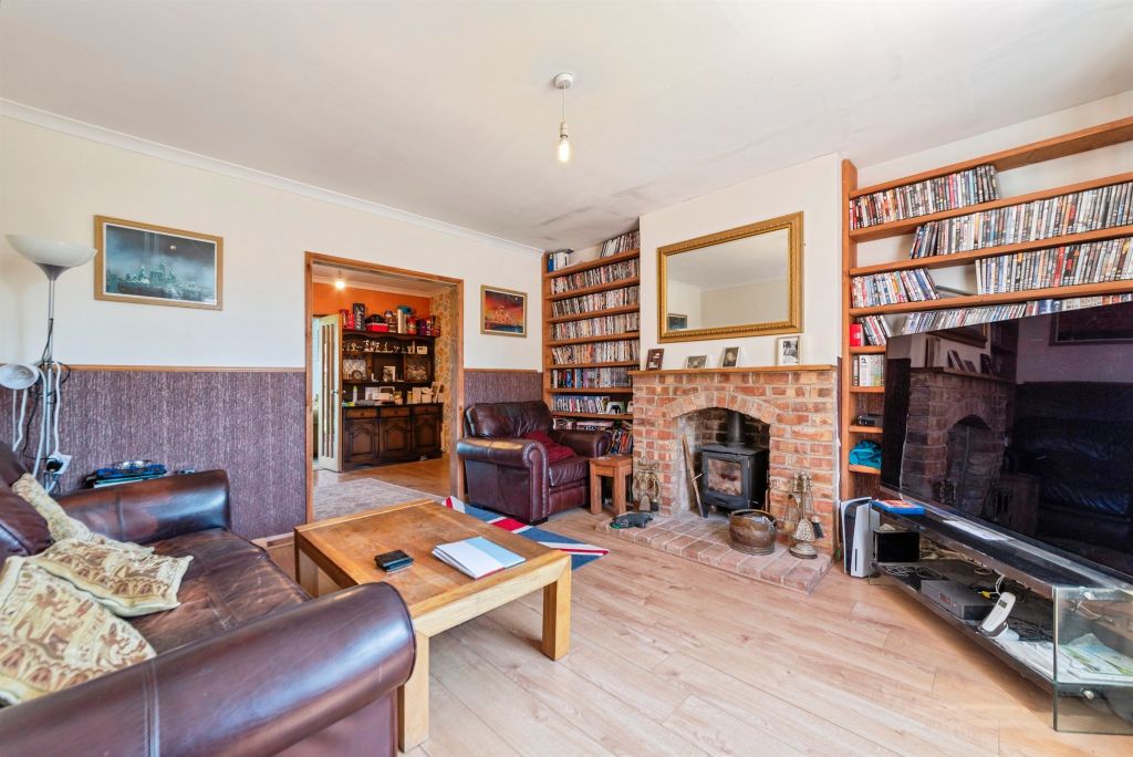 Property photo 2 of 17