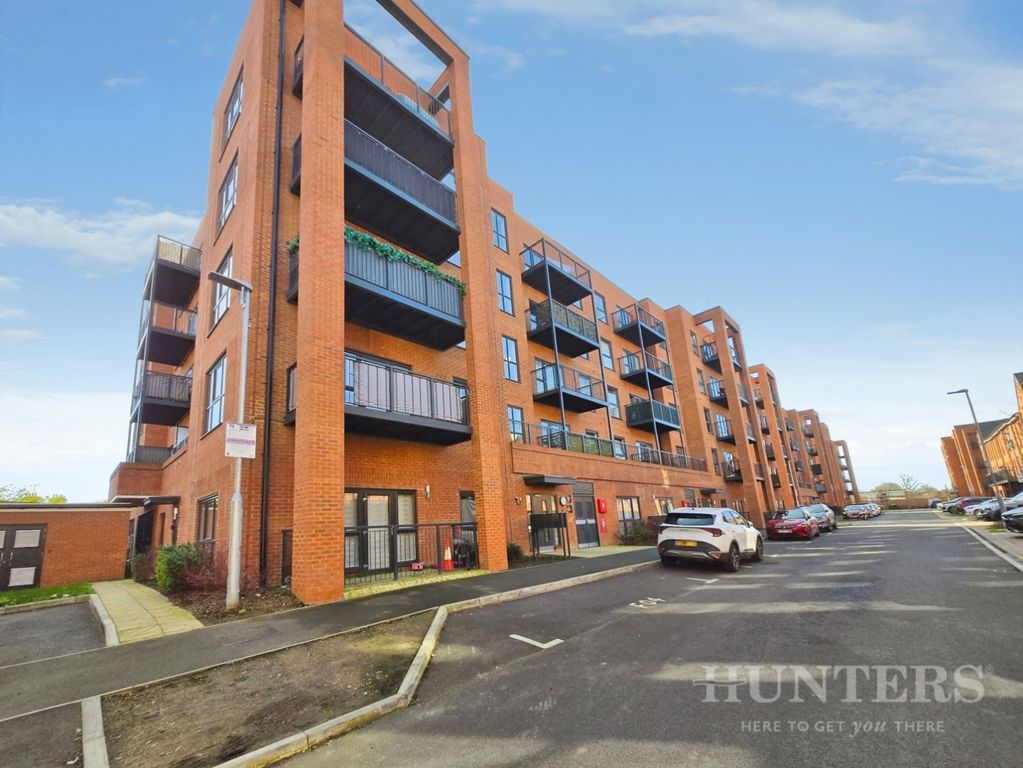Property photo 1 of 16 Pbox-Img.Jpg