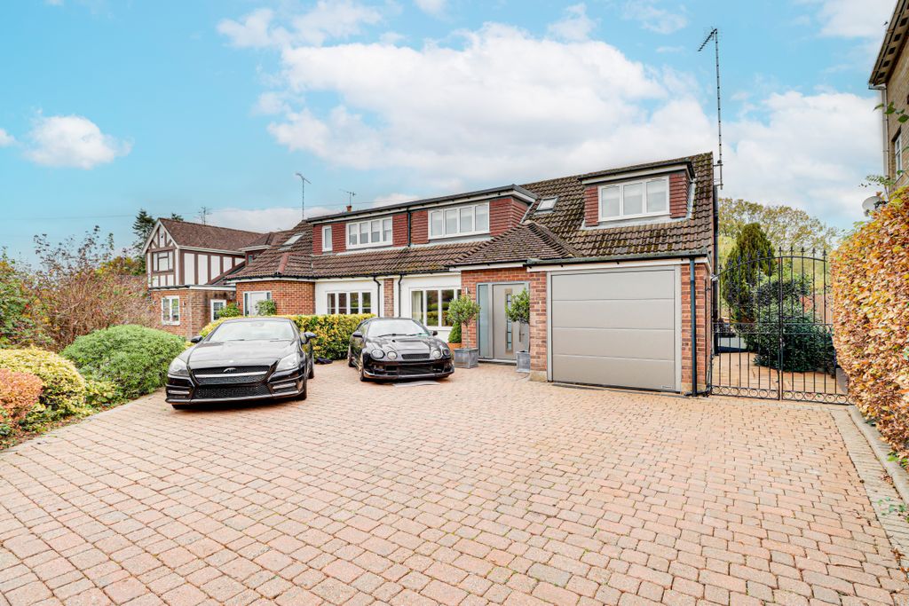 Property photo 1 of 25 Front View